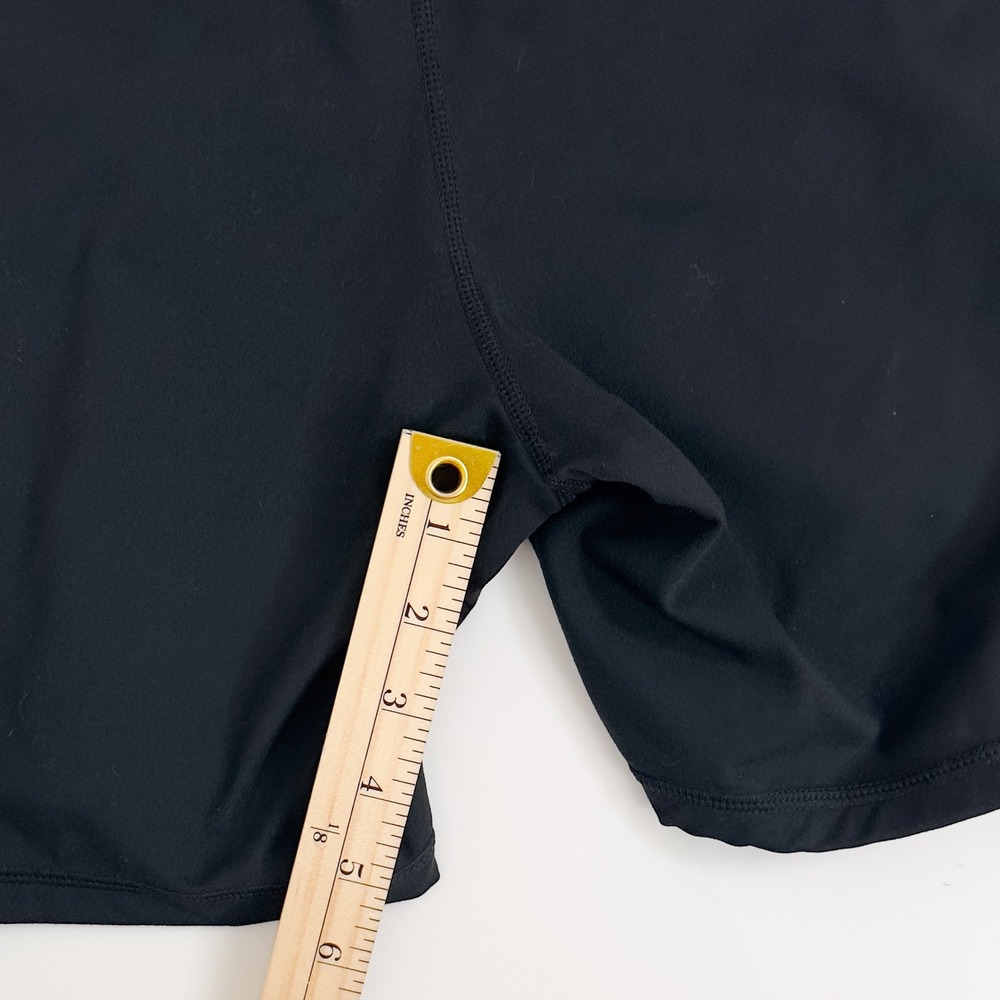 Danskin Bike Short -‎ large - Picture 4 of 5